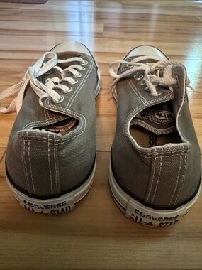 Converse Low-Top Canvas Sneakers Mens 5 Ladies 7